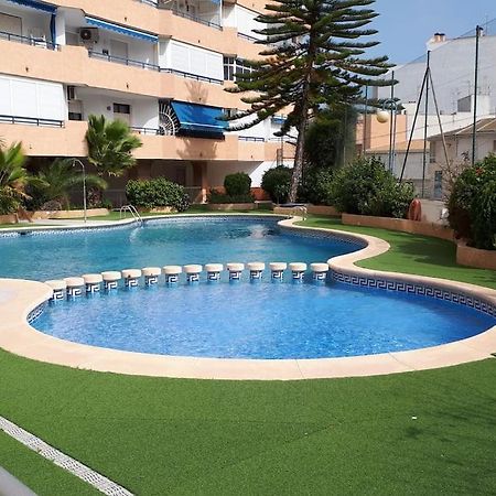 Apartament Flamingo Z Basenem Torrevieja Zewnętrze zdjęcie